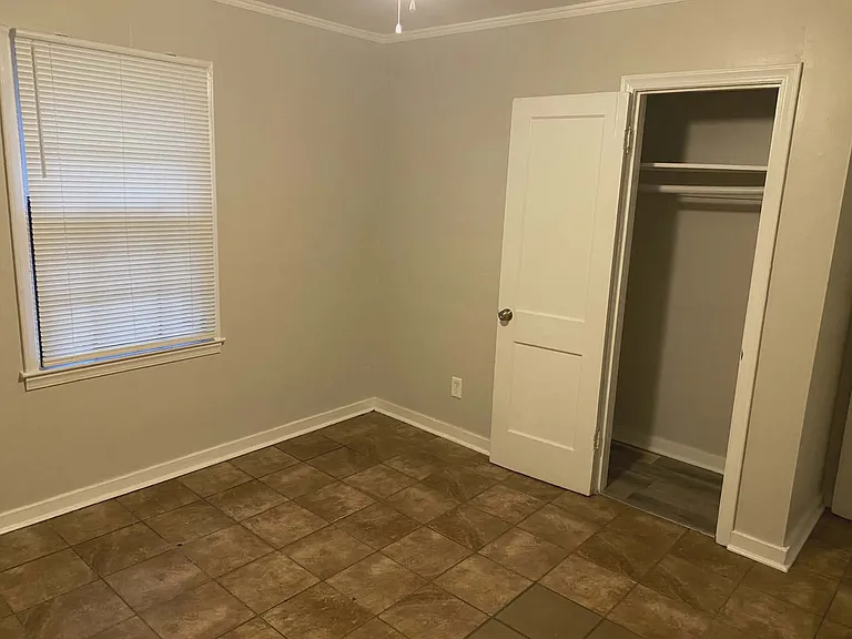 3451 Sharpe Ave — Photo 12