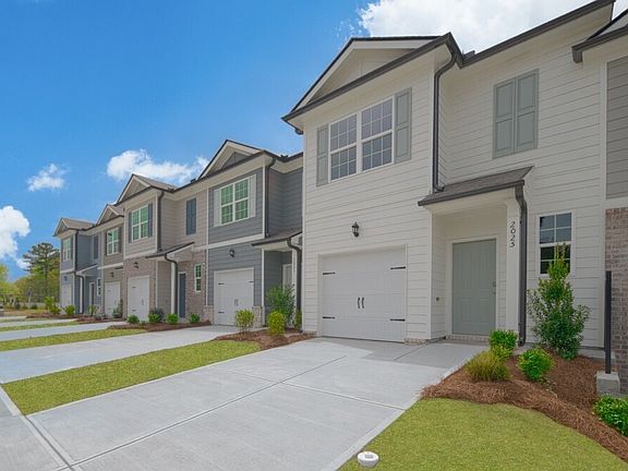 2nd image of 2025 Roseleigh Dr