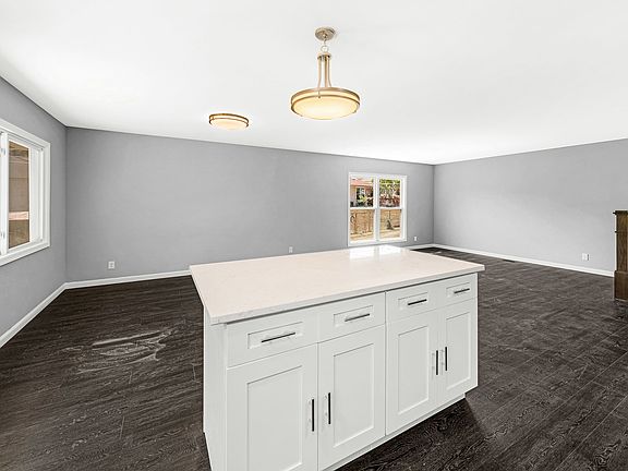 5th image of 1204 Lincoln Ct