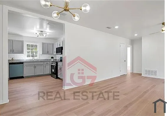 3009 Alston Dr — Photo 10