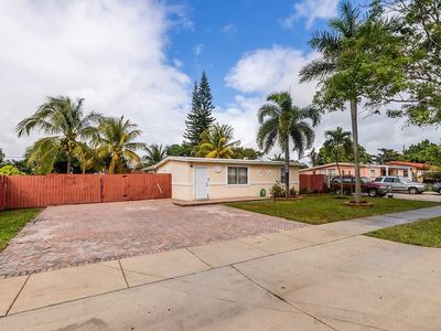 267 NE 43rd St, Pompano Beach, FL, 33064