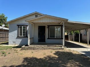 1009 E Lincoln Ave, Madera, CA 93638