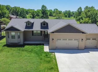 1012 College Rd, Lebanon, IL 62254