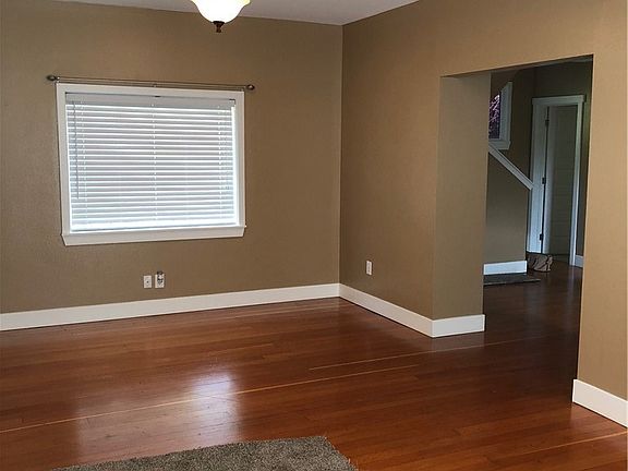 4th image of 7231 Fawcett Ave