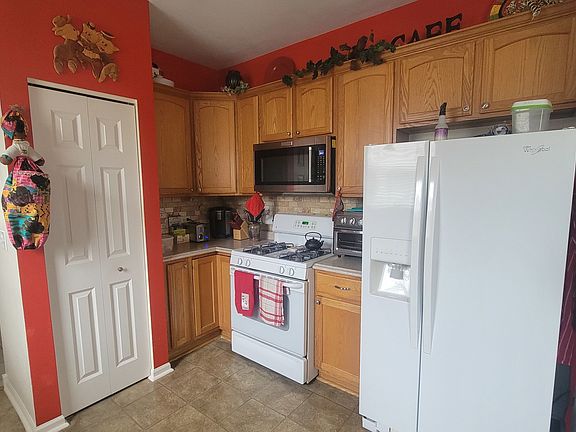 5th image of 1415 Cambria Dr