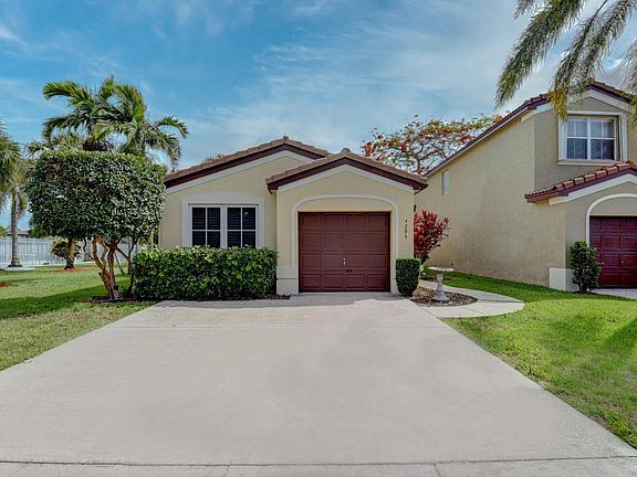 3rd image of 4295 NW 1st Pl