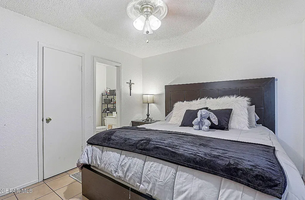 3 bed, 1.5 bath, 1030 sqft, $1,600 — Photo 4
