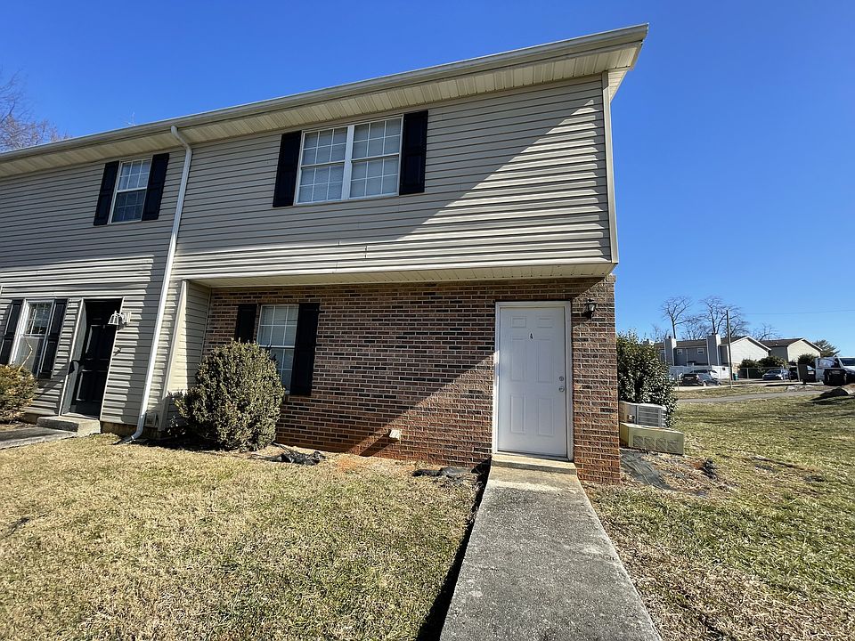 1st image of 9149 Cedarpark Ln APT A