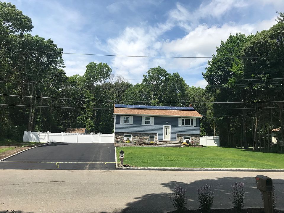 2nd image of 40 Woodville Rd
