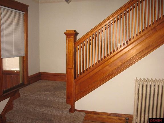 3rd image of 216 N 2nd St