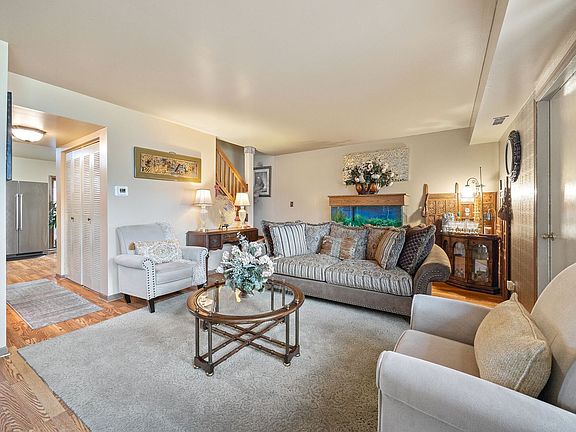 3rd image of 2626 E Martha Pl