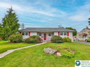 1929 Cloverdale Rd, Bethlehem, PA 18018