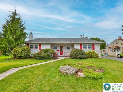 1929 Cloverdale Rd, Bethlehem, PA, 18018