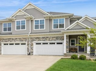 22250 E Grantview Dr, Coralville, IA 52241