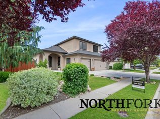 1832 W Marten Creek Dr, Meridian, ID 83646