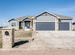 9245 Caras Way, Manhattan, KS 66502