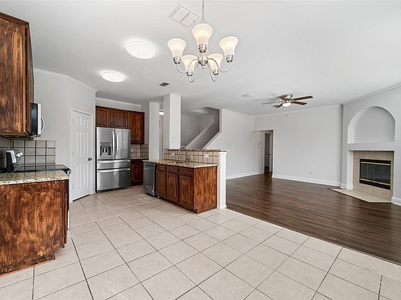 5th image of 4506 Stirling Dr