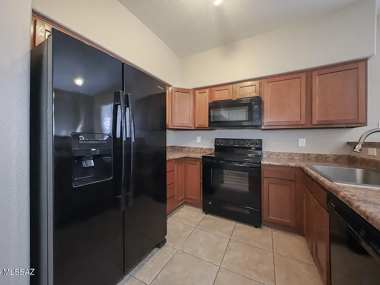 4061 N Weimer Pl #26 — Photo 7
