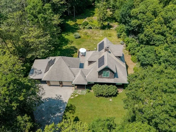127 Preservation Way, Tiverton, RI 02878