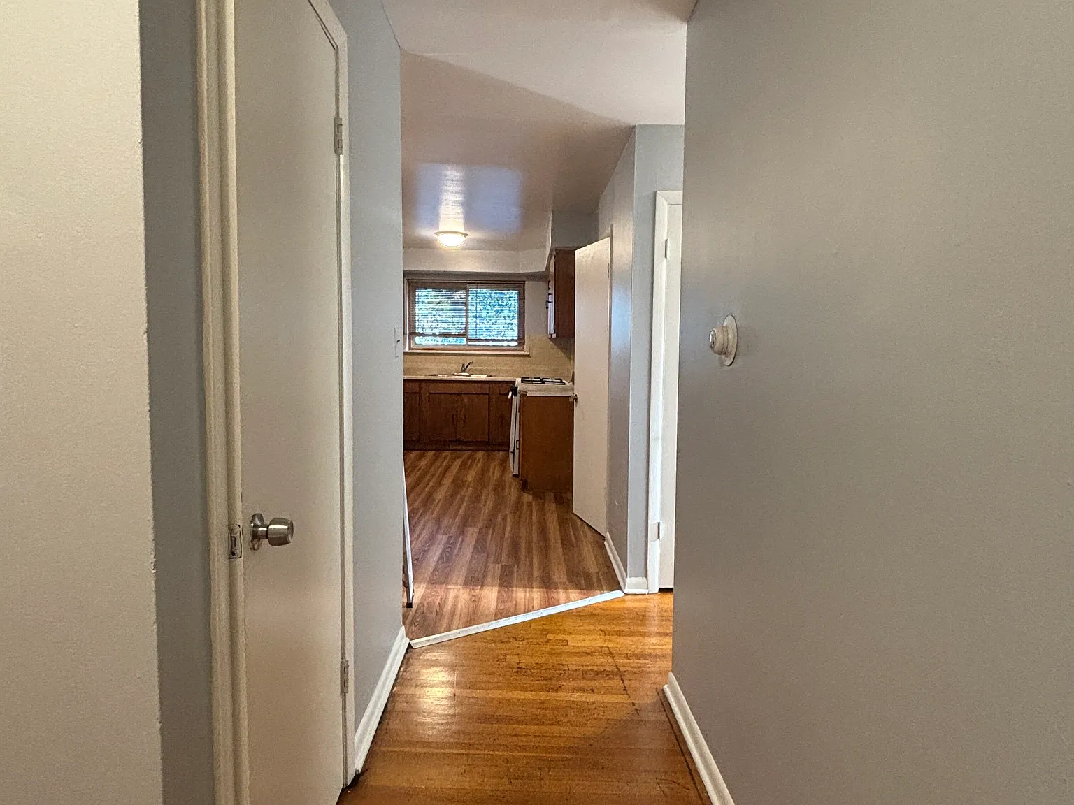 2 bed, 1.5 bath, 1025 sqft, $1,650 — Photo 4