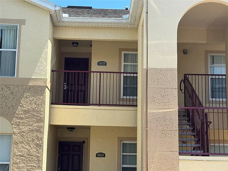 2802 Club Cortile Cir #B — Photo 2