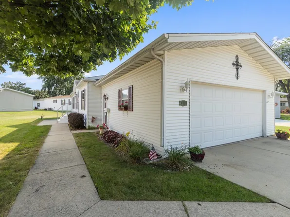 3800 E Wood Ct, Belvidere, IL 61008