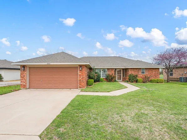 240 Half Moon Way, Runaway Bay, TX 76426