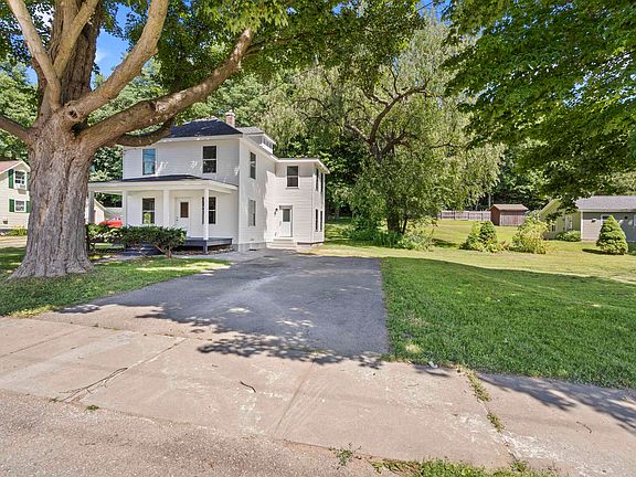 3rd image of 15 Sunset Avenue