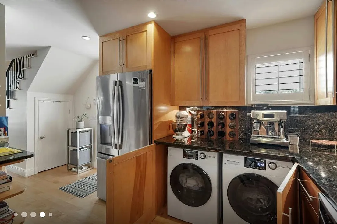 2 bed, 1005 sqft, $4,000 — Photo 4
