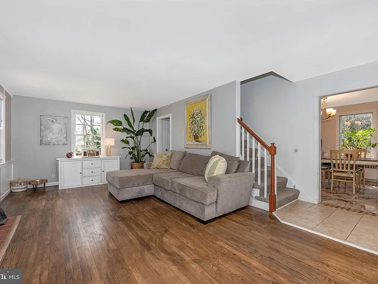 7023 Deerfield Rd — Photo 27