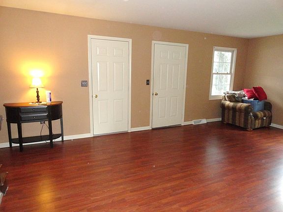 Entrance & Living Room