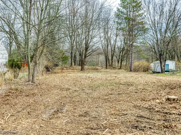 6437 Hampsher Rd, Clinton, OH 44216