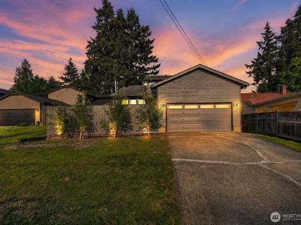 12228 Dayton Avenue N, Seattle, WA 98133