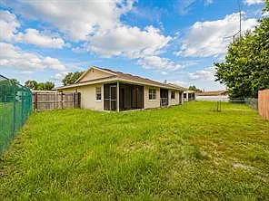 658 Royalty Ct — Photo 27