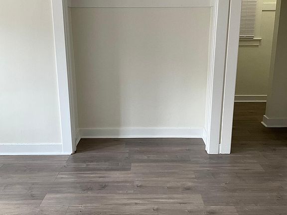 3rd image of 1075 N Saint Andrews Pl APT 19