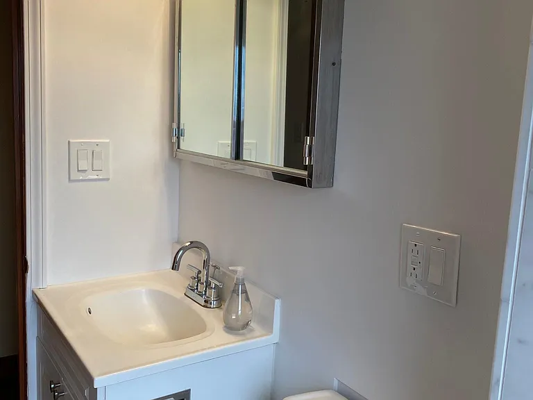 11156 S Preller Ave — Photo 13