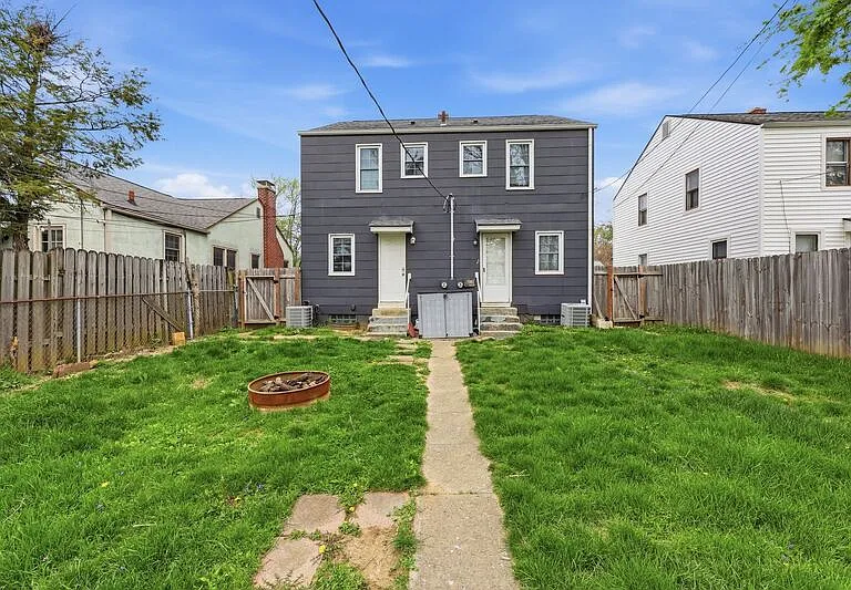 735 E Mithoff St — Photo 16