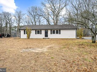 1221 Flamingo Dr, Salisbury, MD 21801