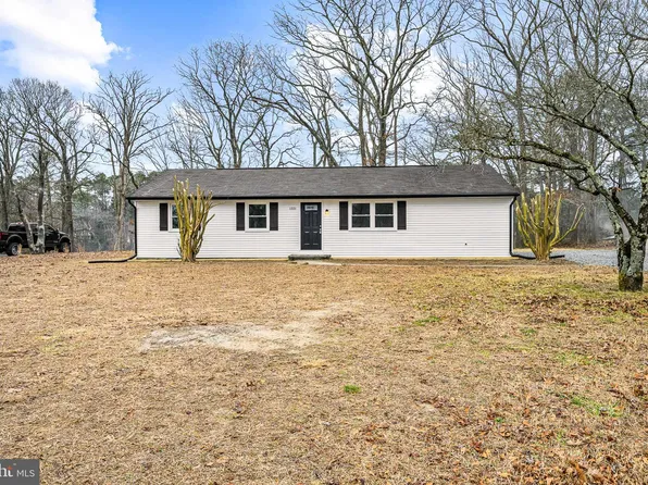 1221 Flamingo Dr, Salisbury, MD 21801