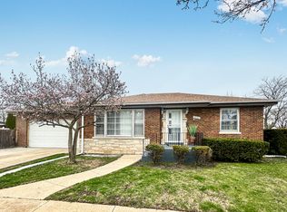 7200 W Keeney St, Niles, IL