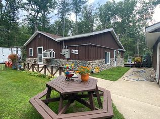 8640 S 2nd St, Idlewild, MI
