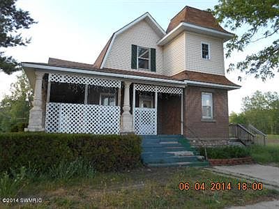 1st image of 5218 E 120th St