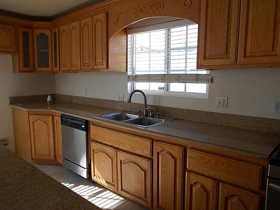 5th image of 1371 Savanna Dr