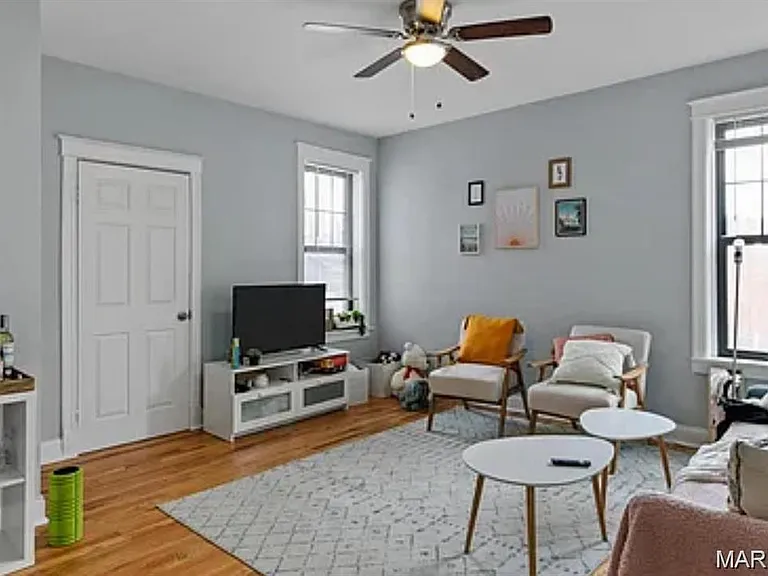 6274 Cates Ave #2E — Photo 3