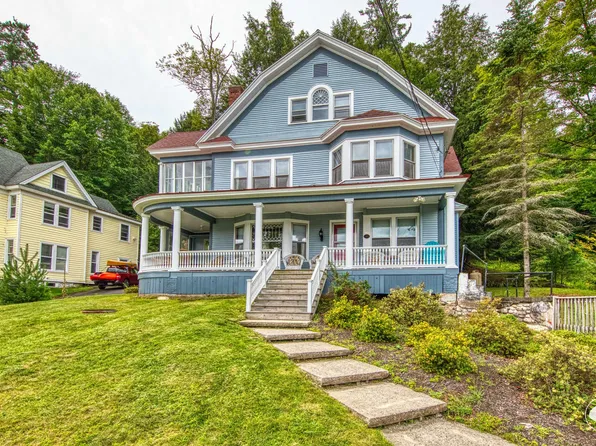 60 Kiwassa Rd, Saranac Lake, NY 12983