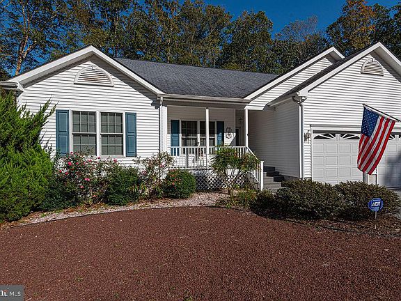3rd image of 107 Bramblewood Dr