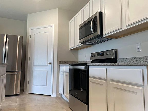3rd image of 5701 Eaglesnest Ct
