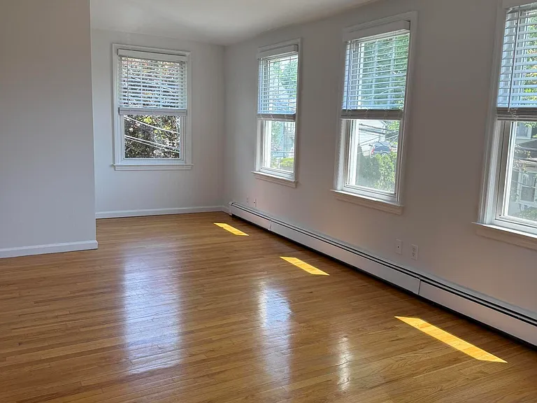 48 Le Grande Ave #2 — Photo 12