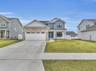 403 Newhaven Ln, Savoy, IL 61874