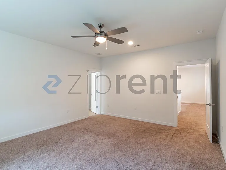 6800 Menchaca Rd #45 — Photo 38